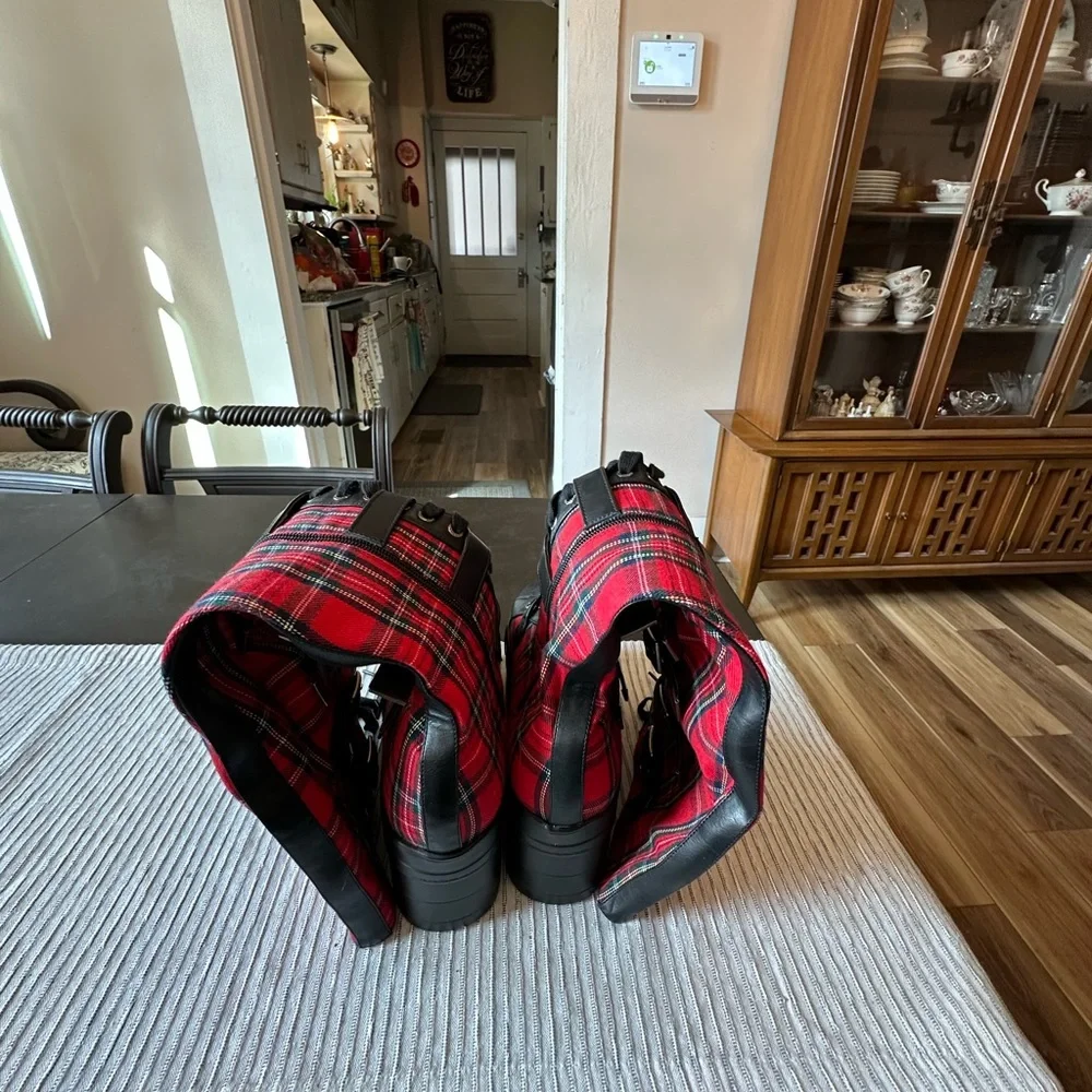 Brand new, Lamoda Boots, Red Plaid Platform Lace-Up Boots - Punk Goth Style - Picture 3 of 5